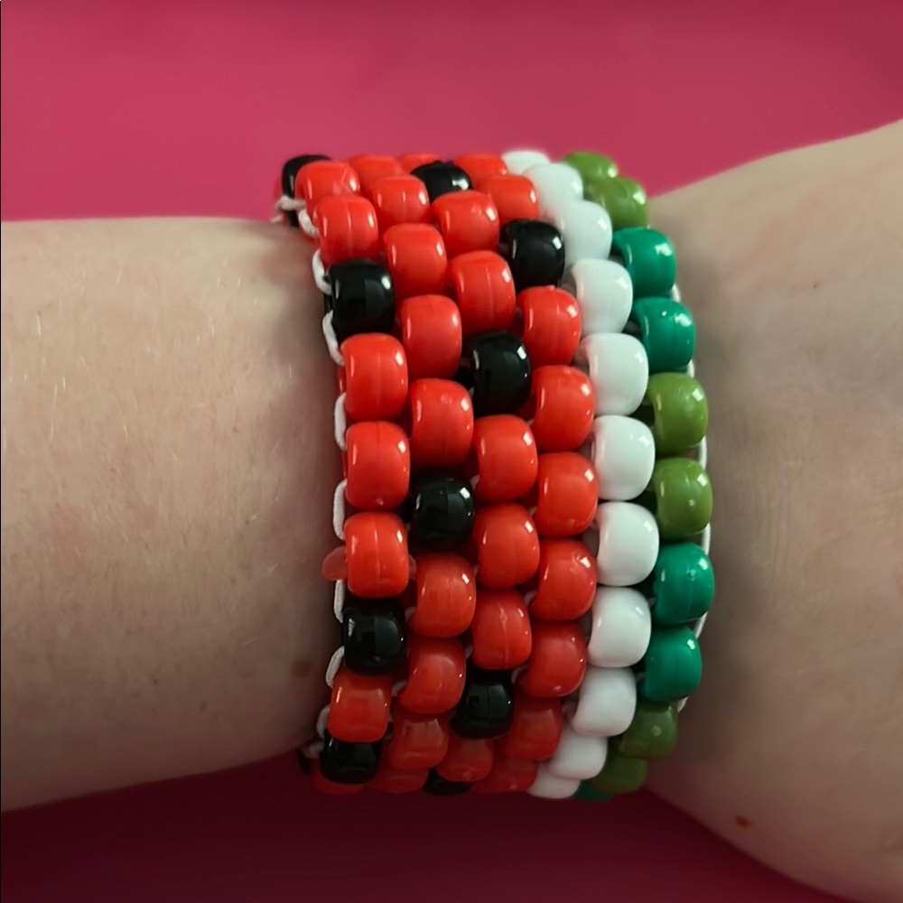 Colorful Beaded cuff - Picture 4 of 5